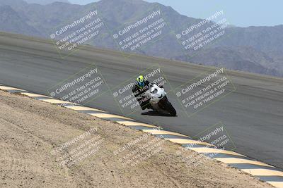 media/Apr-10-2022-SoCal Trackdays (Sun) [[f104b12566]]/Bowl (11am)/